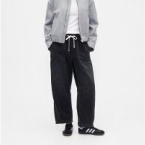 Women’s Black Relaxed Drawstring Jeans